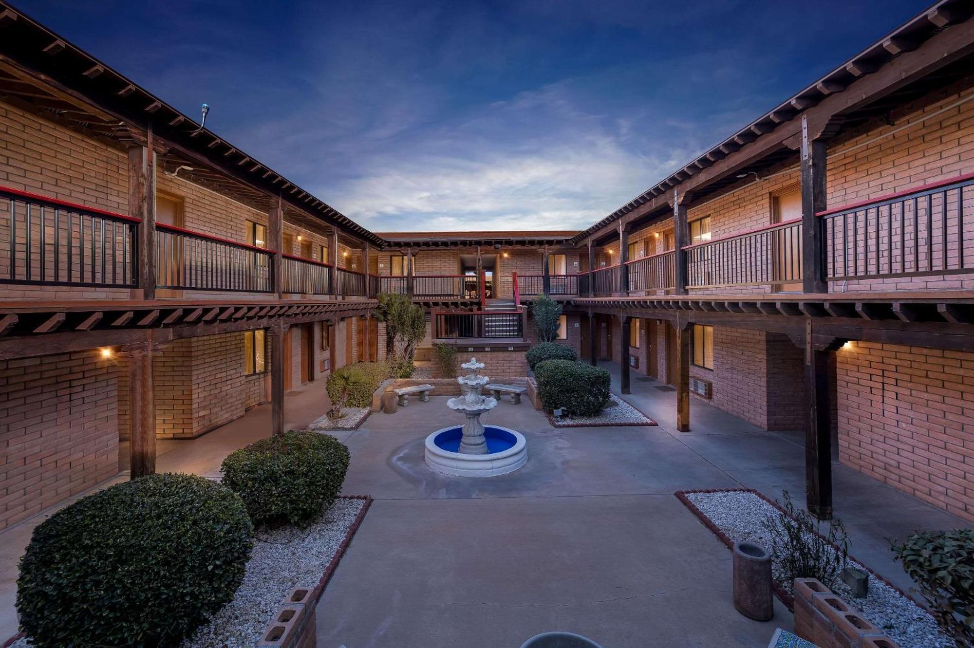 Clarion Inn Sierra Vista Exteriér fotografie